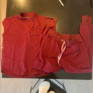 Figs Burgundy jogger set. Small TALL.
